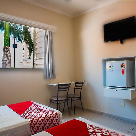 Oyo Cerrado Hotel, Campo Grande Кампо Гранде Екстериор снимка A room at the hotel