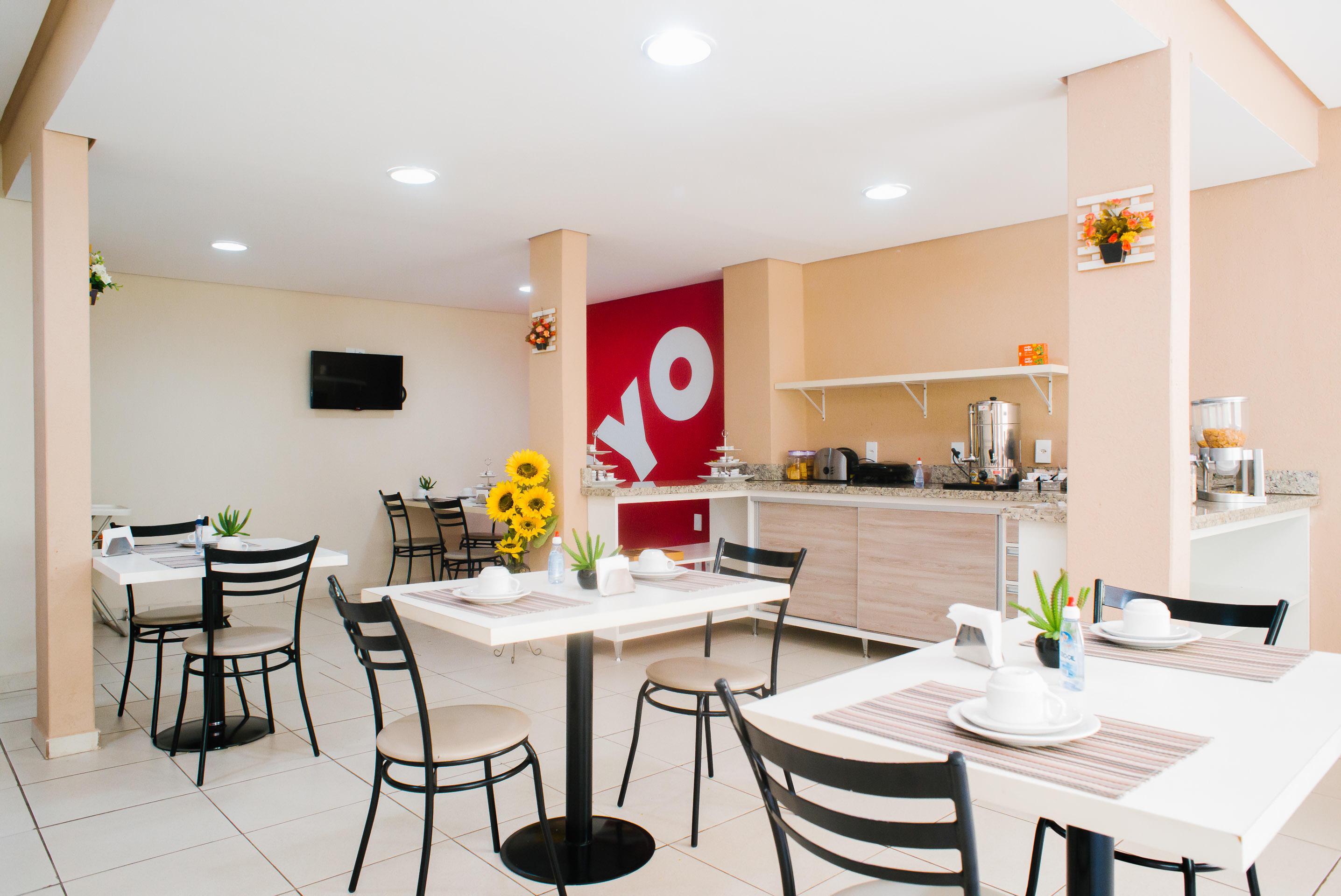 Oyo Cerrado Hotel, Campo Grande Кампо Гранде Екстериор снимка Breakfast room